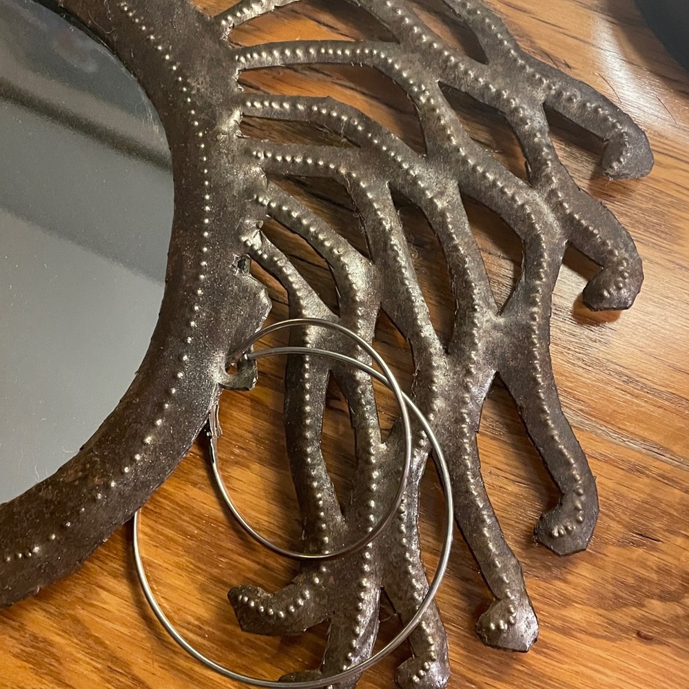 Wall Mirror - Picture 3 of 8